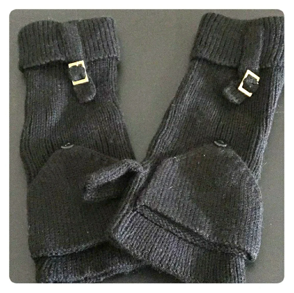 Black Gold Buckle Knit Winter Gloves Cell Phone ATM'S Keys Covered Or Fi…